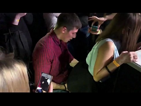❤️ Sexo real em uma boate russa. Menina russa de 18 anos no ânus e vagina fodida em uma casa noturna ❌ Sexo vídeo em nós pt-br.downloadassertion.top ❤